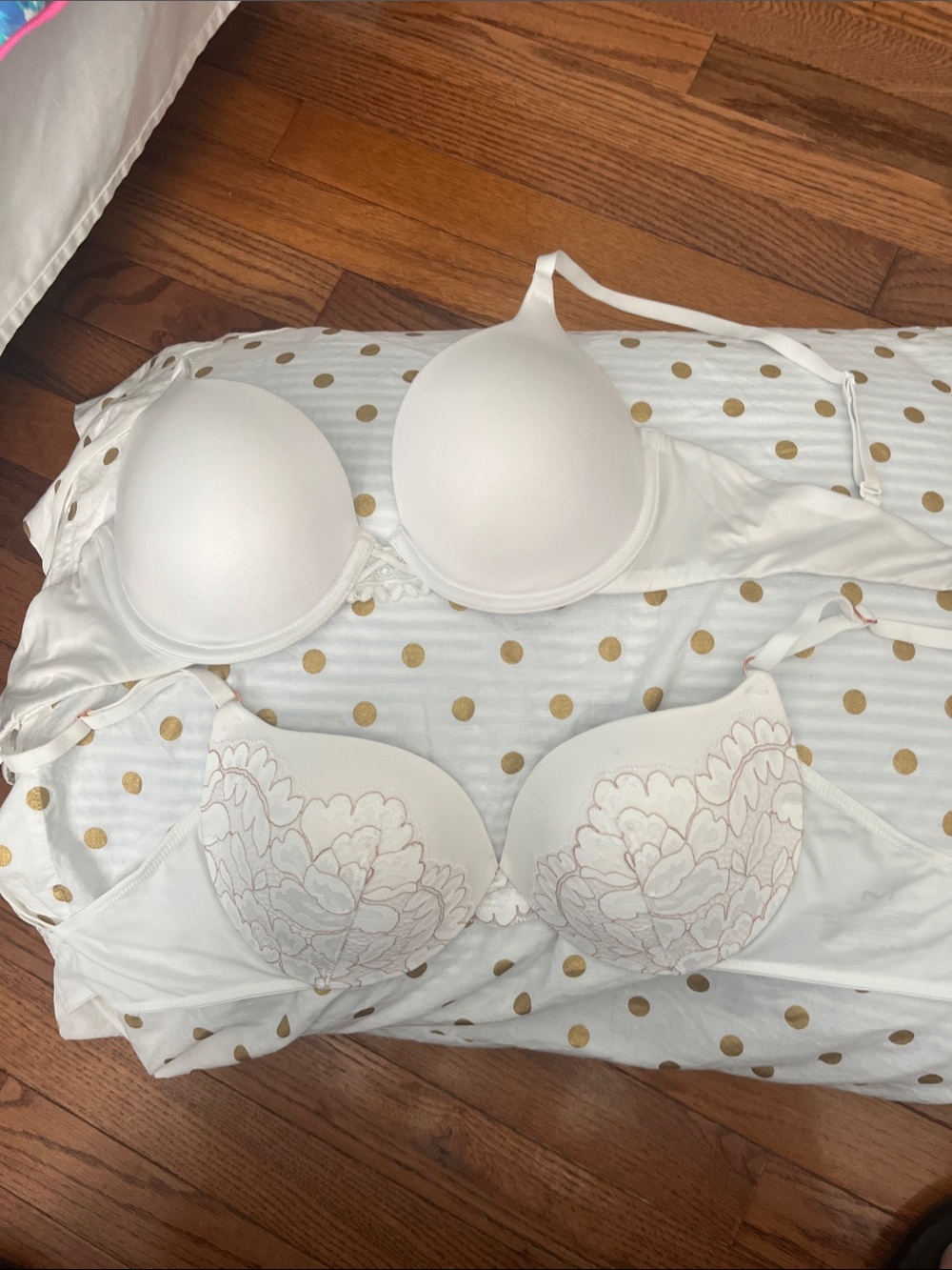 Women’s White Embroidered Push-Up Bra Pair- Comfortable Support